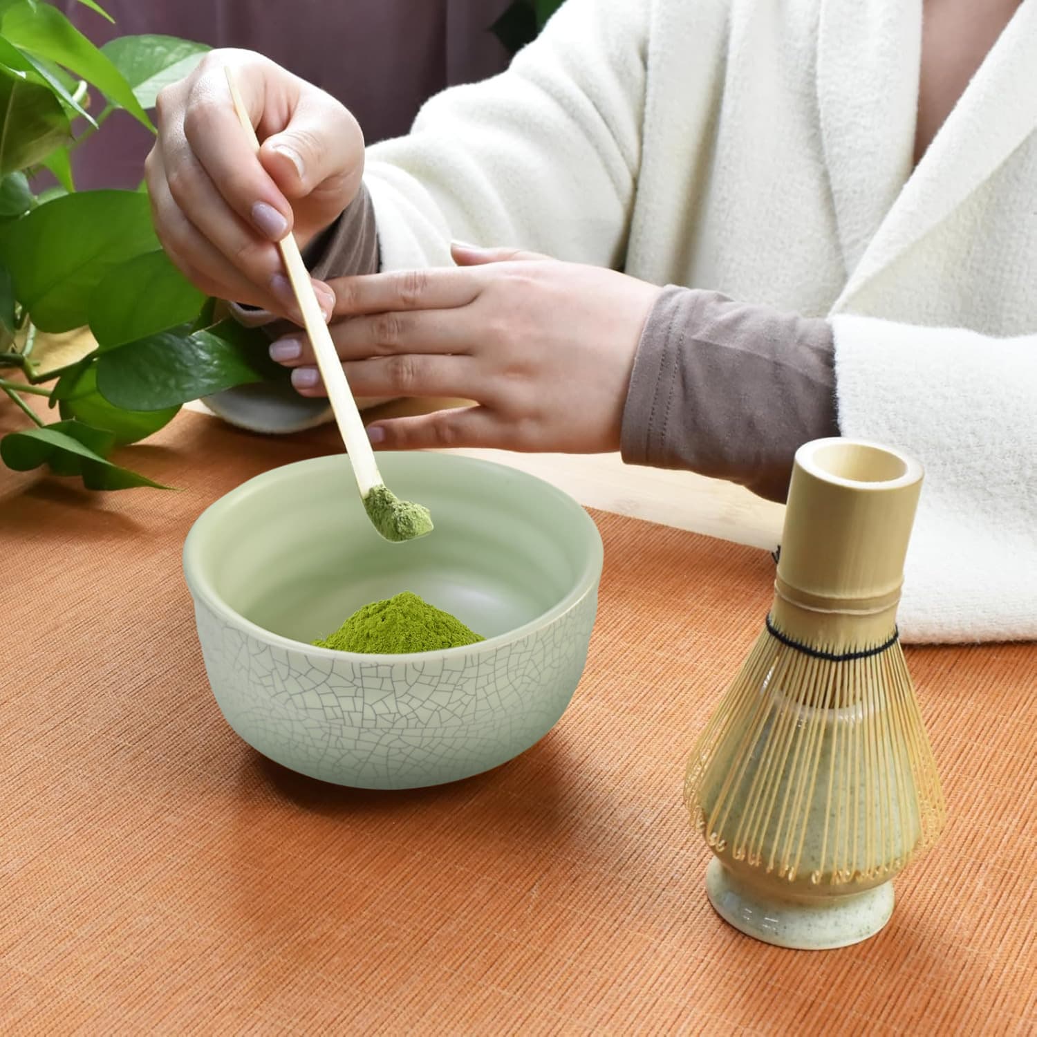 The nine pieces of the MIRUKII matcha gift set arranged in the gift-ready box